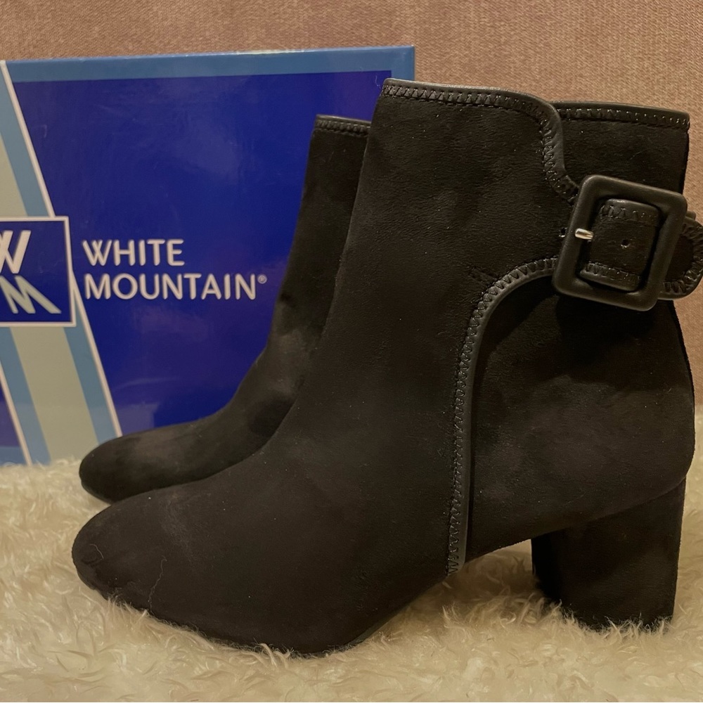 White Mountain Black/Suedette Boots 8.5